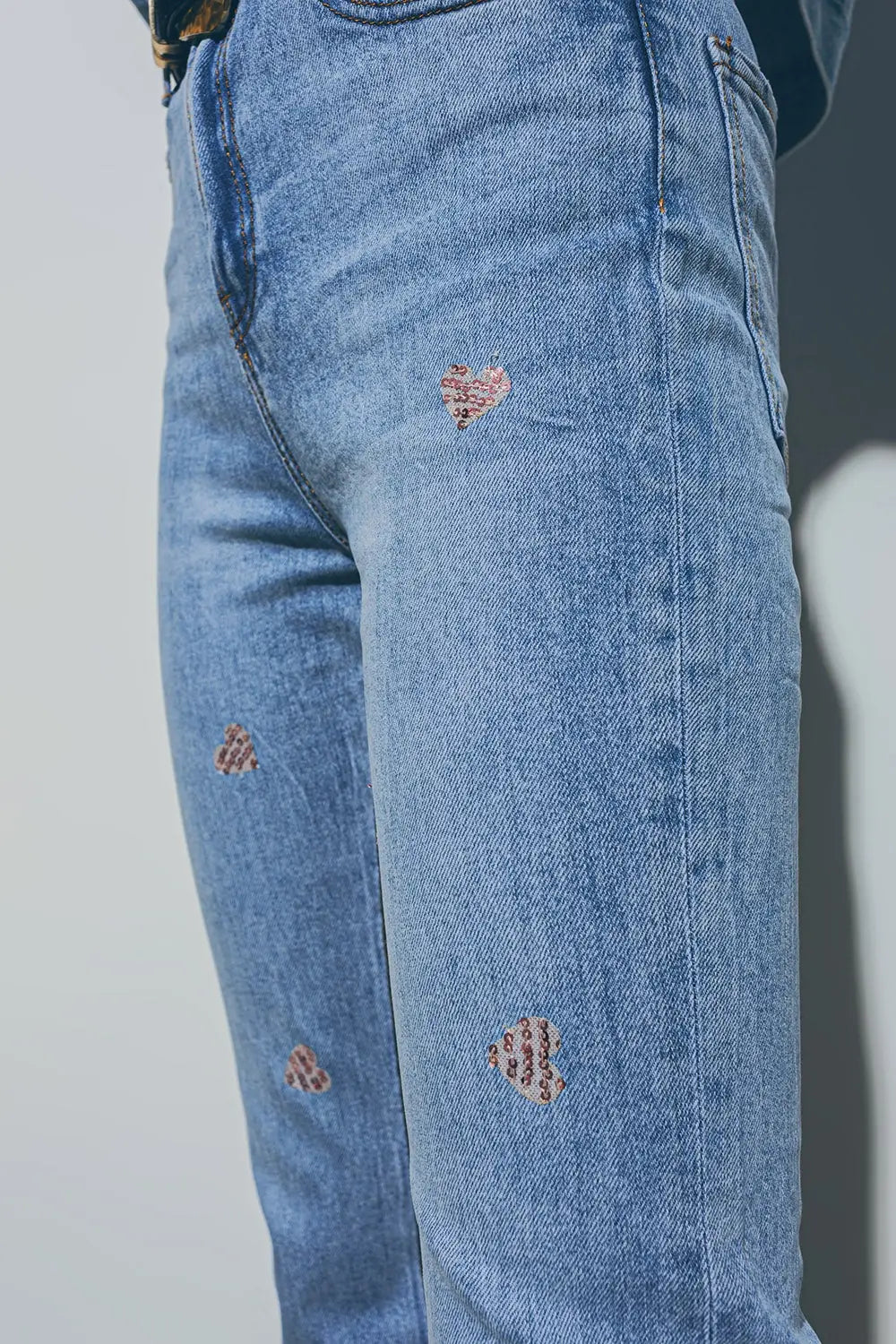 Heart Embellished Jeans with teared hem in Med Wash - Jeans