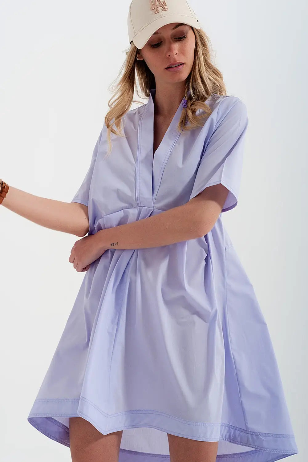 High-low dress with empire waistline in lilac - Dresses