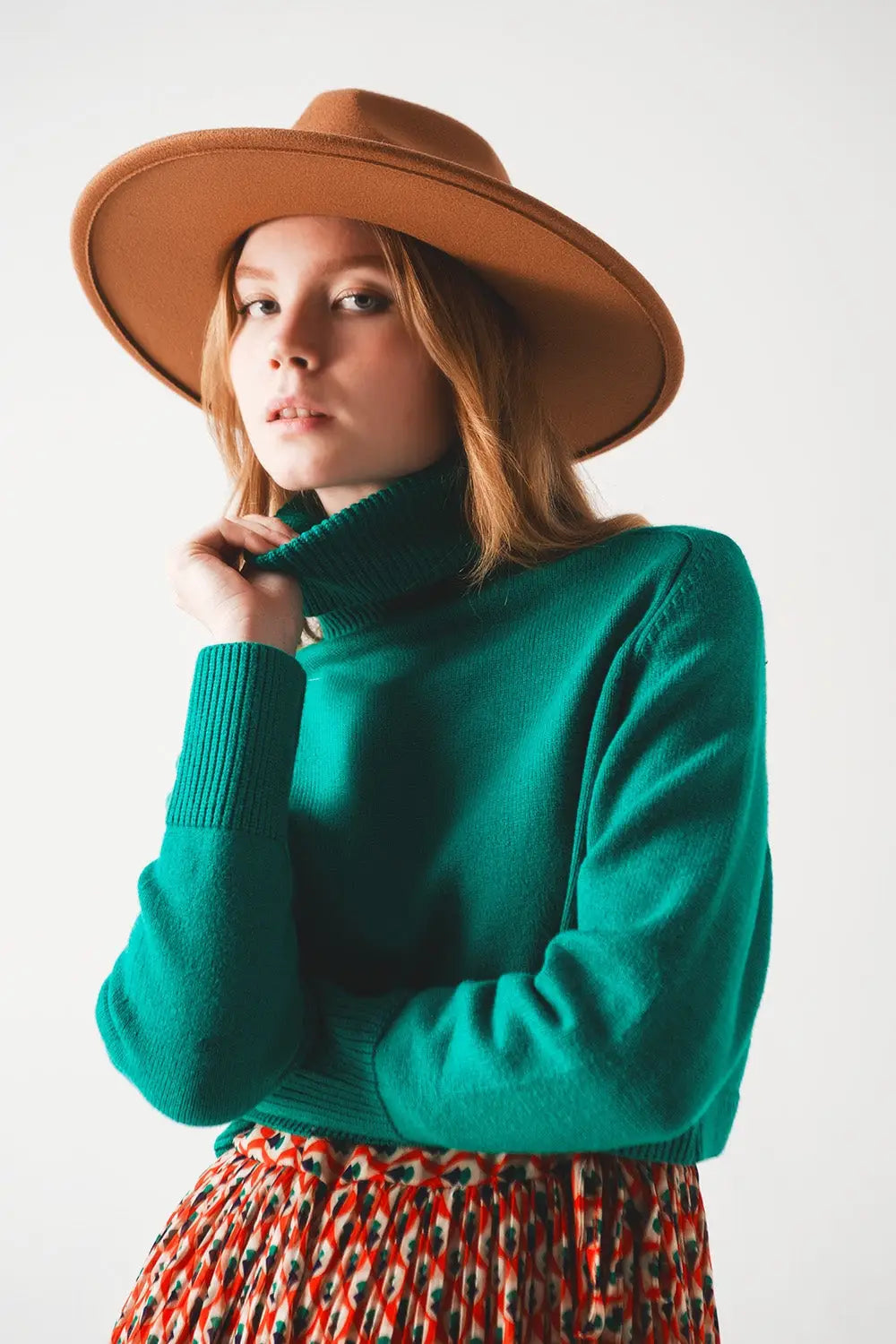 High neck cropped jumper in green - Sweaters