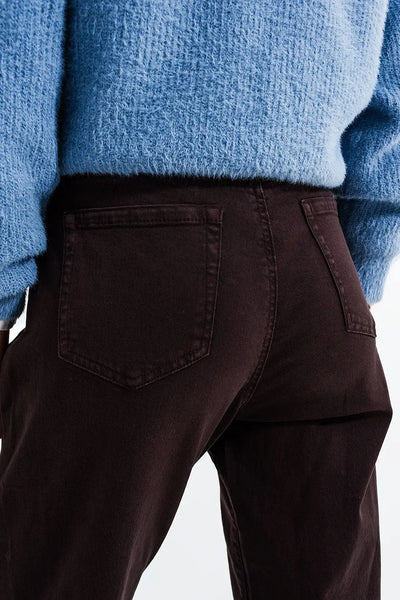 High rise jeans with pleat front in brown - Jeans
