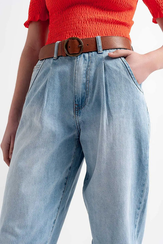High rise relaxed jeans with pleat front in bleach wash - Jeans
