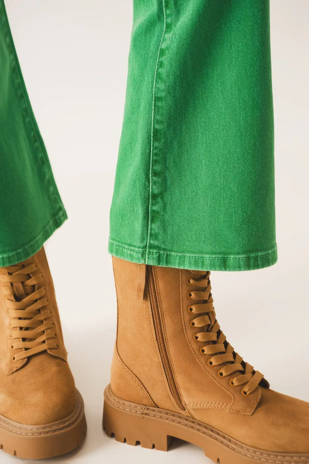 High waist flare jean in green - Jeans