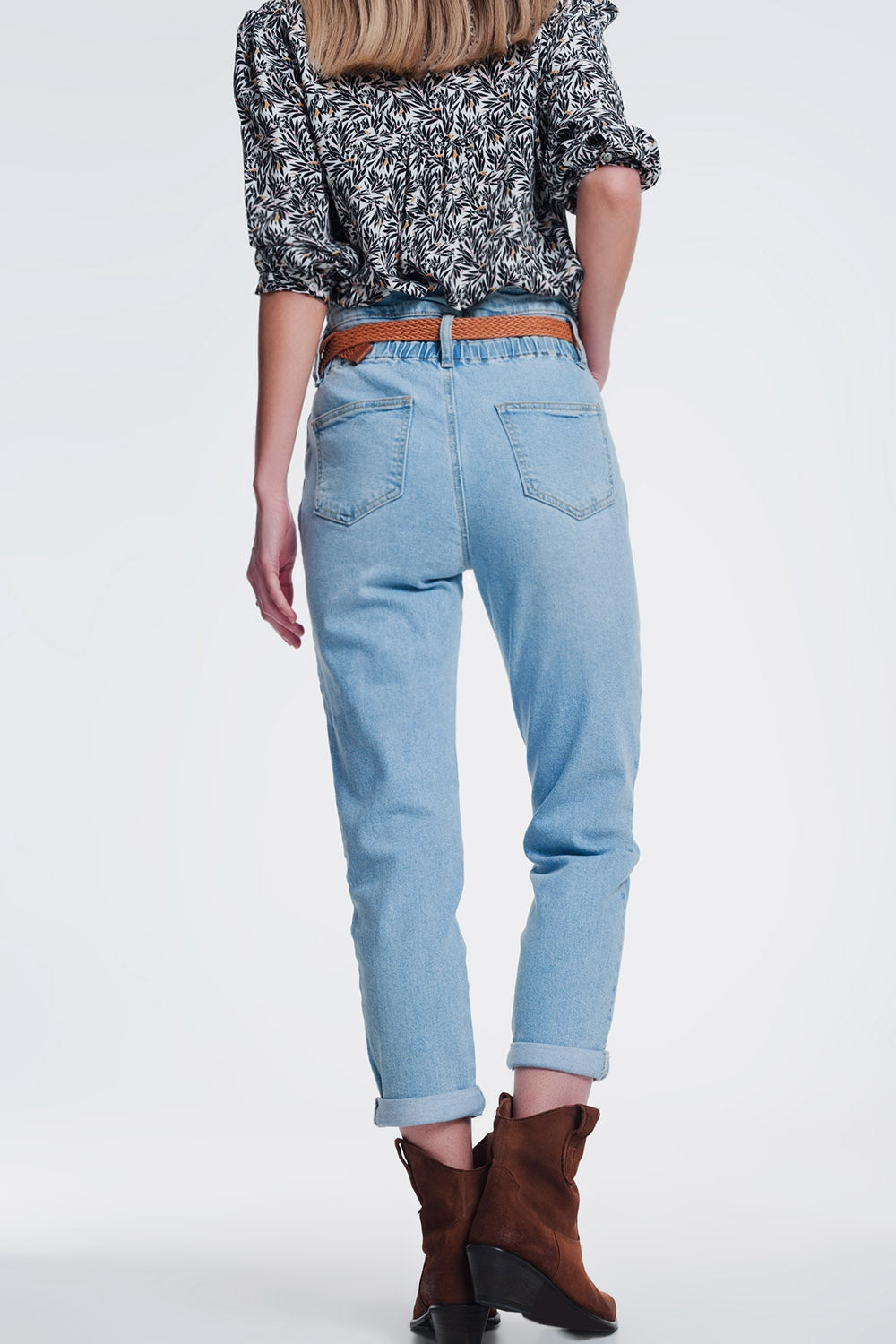 high waist mom jeans with belt in light denim