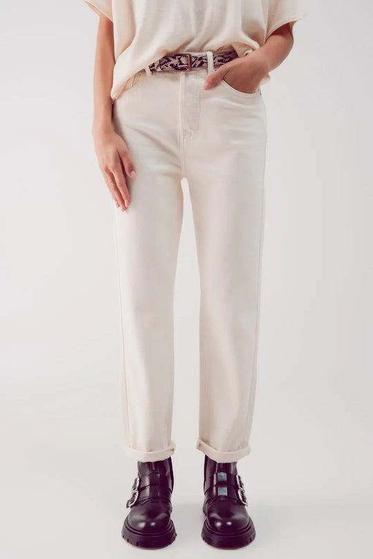 Q2 High waist relaxed leg jean in ecru