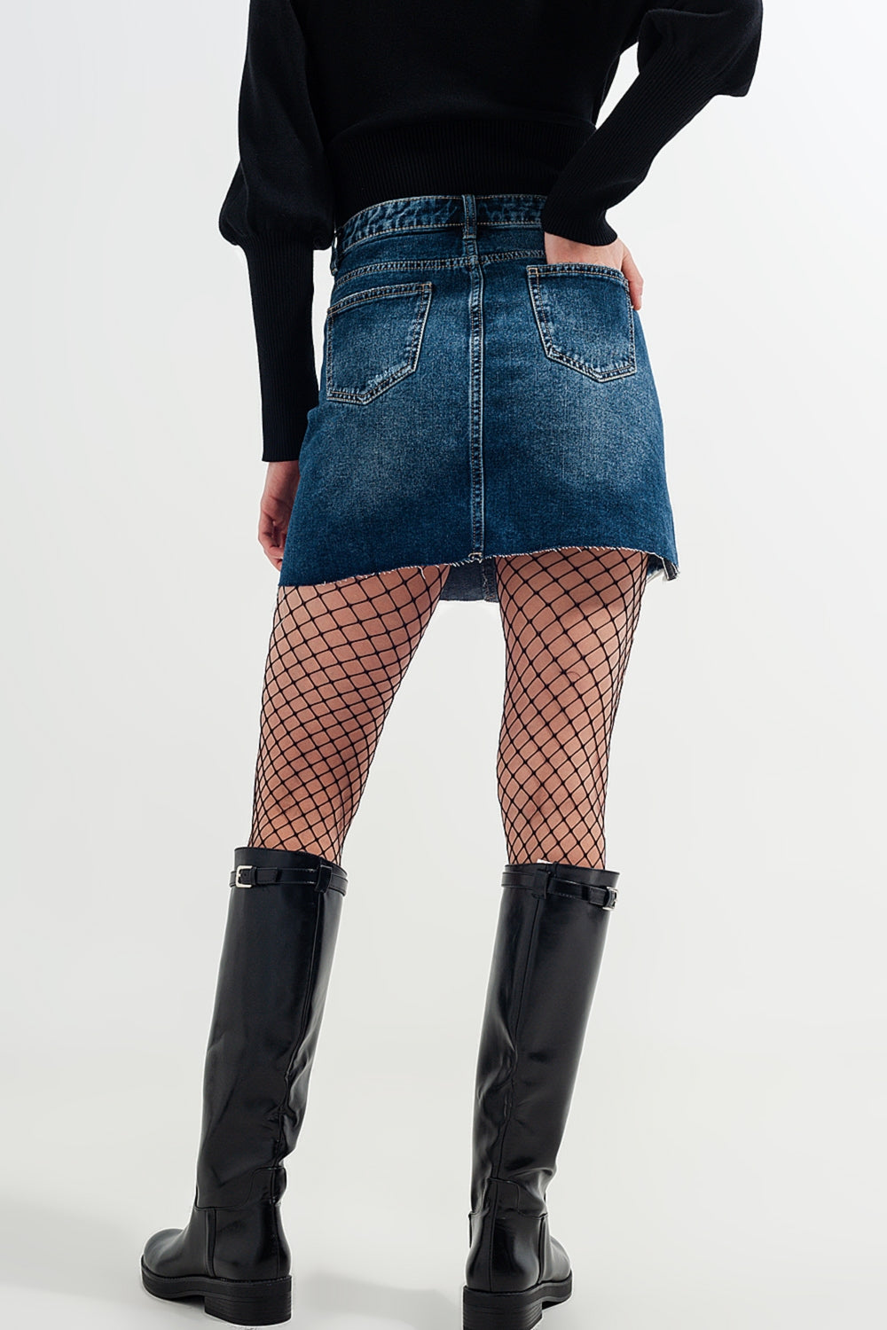 High waisted denim mini skirt with medium washed ripped