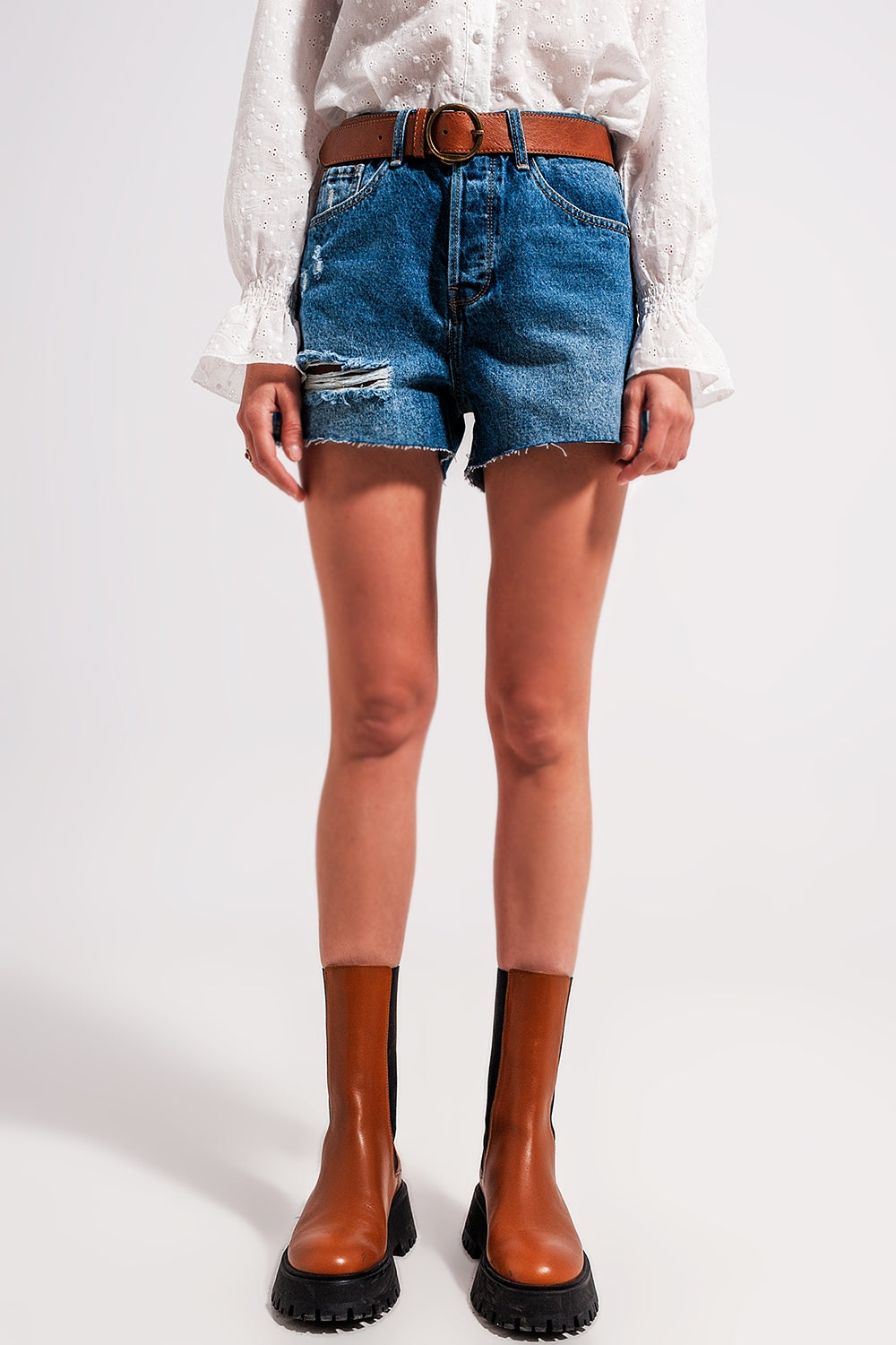 Q2 High waisted ripped denim shorts in mid wash