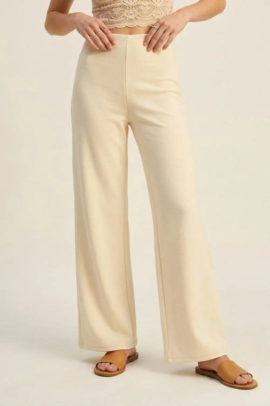 Q2 High-Waisted Wide-Leg Pants in Premium Stretch