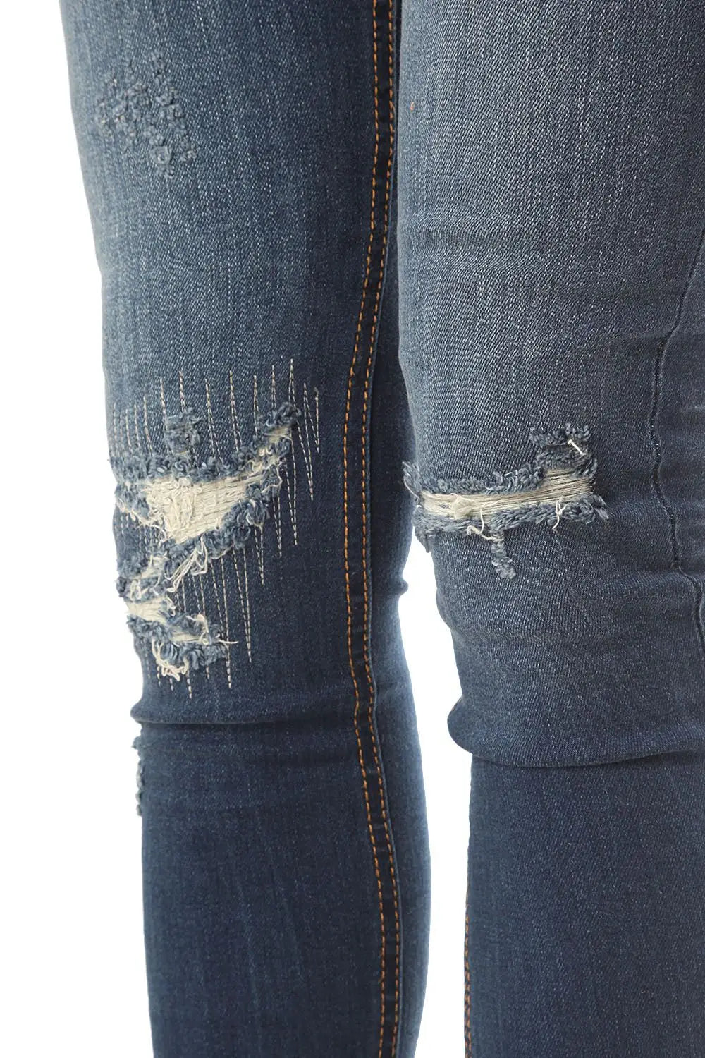 Highwaist skinny jean with distressed detailing - Jeans