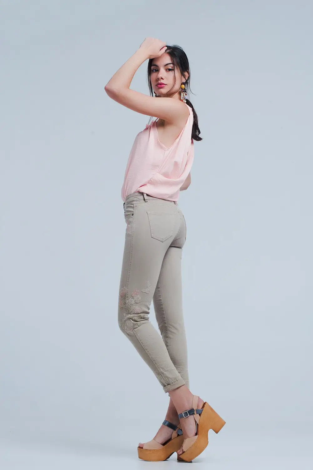 Jean beige brodé de fleurs - Pantalons