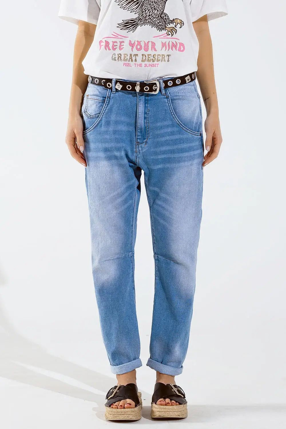 Q2 Jean boyfriend basique avec surpiqûres