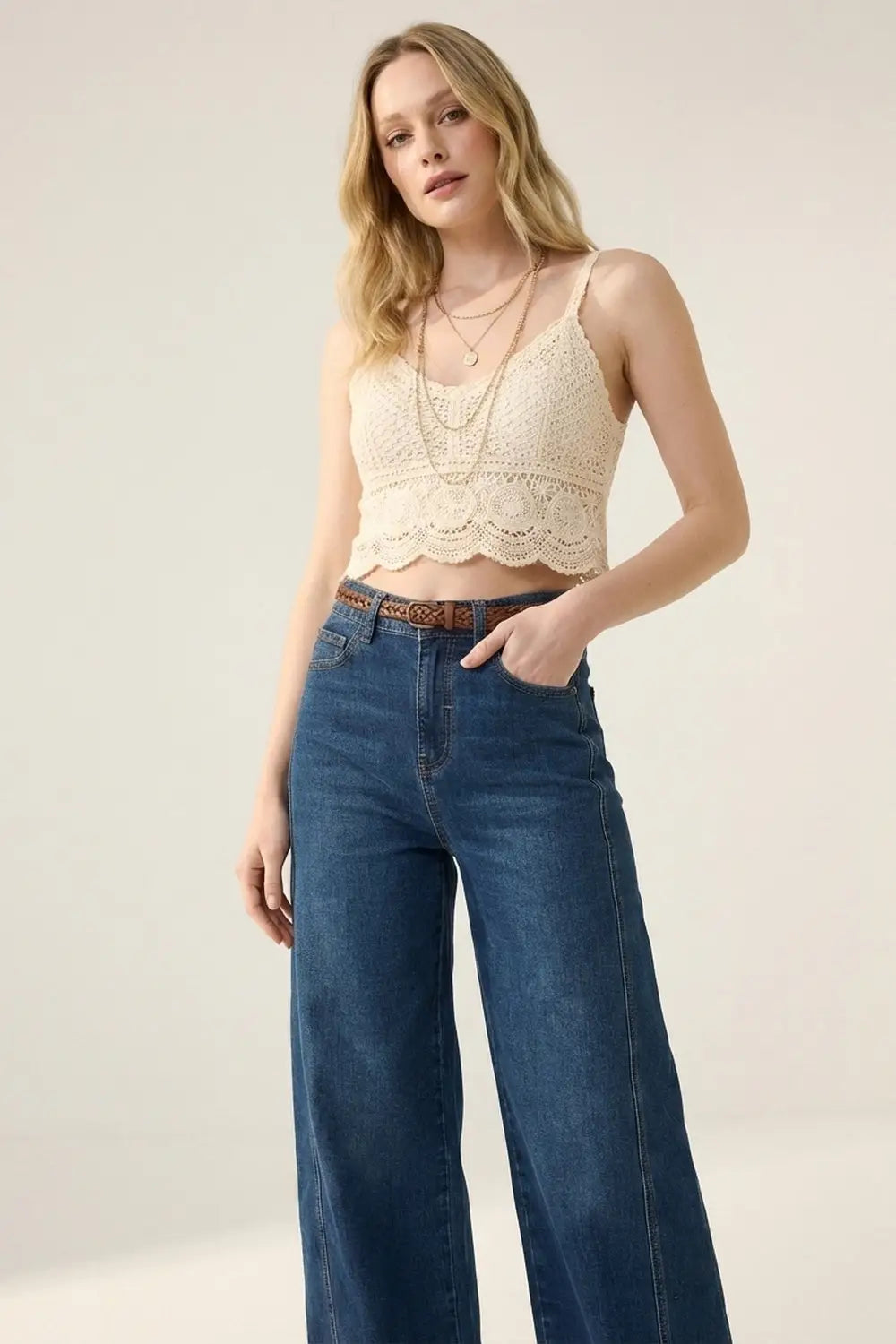 Jean classique à jambes larges en denim bleu avec couture - Pantalons