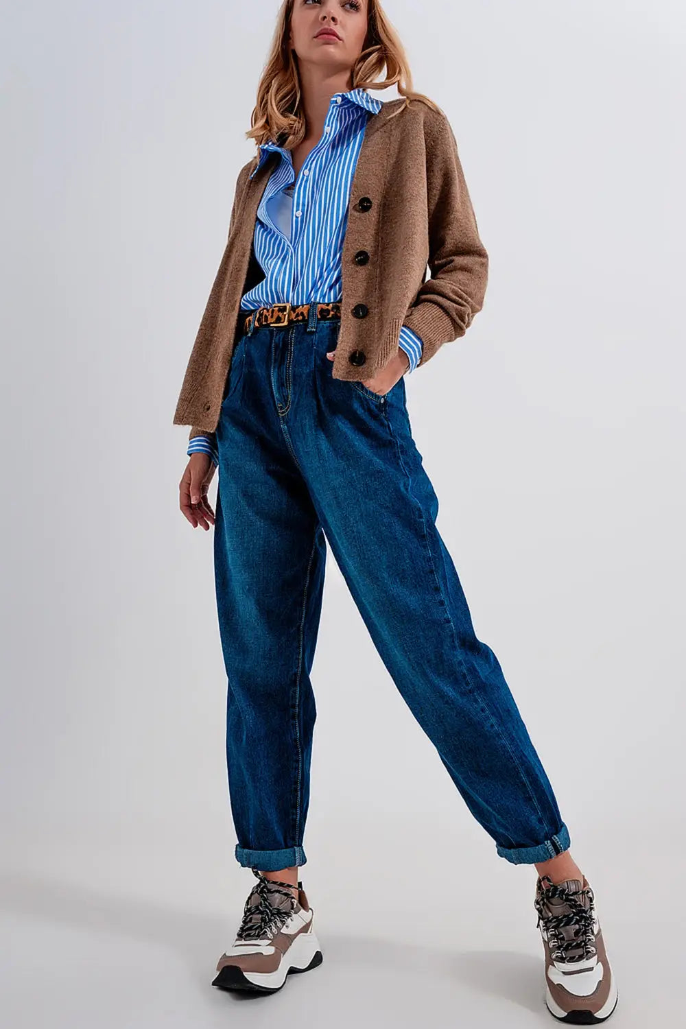 Jean coupe carotte ovoïde à pinces bleu moyen - Pantalons