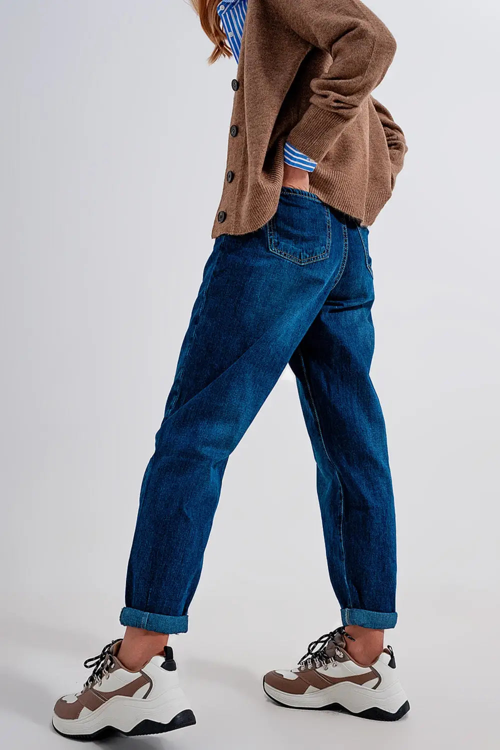 Jean coupe carotte ovoïde à pinces bleu moyen - Pantalons