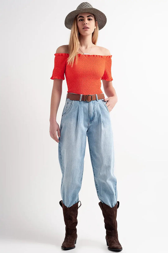 Jean coupe décontractée avec taille haute et plis sur le devant en délavé à eau de Javel - Pantalons