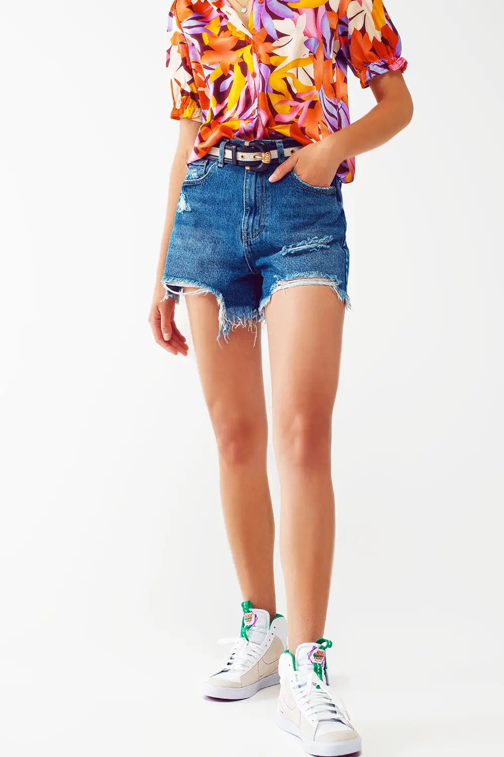 Jean court déchiré en denim foncé - Pantalons