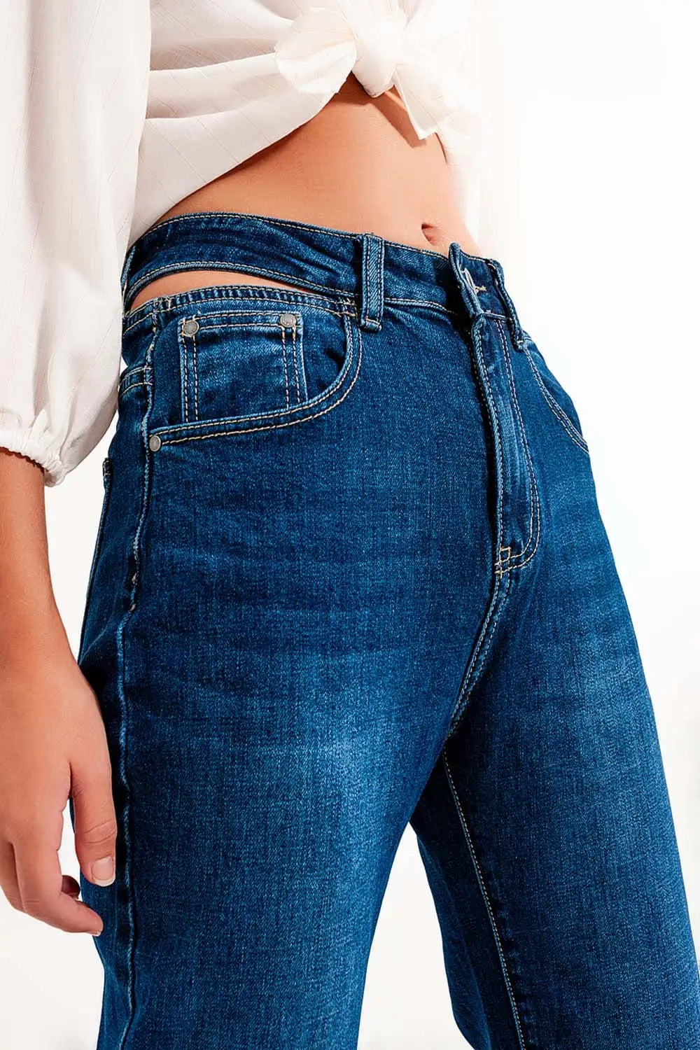 Jean cut out slim à taille haute de couleur bleue - Pantalons