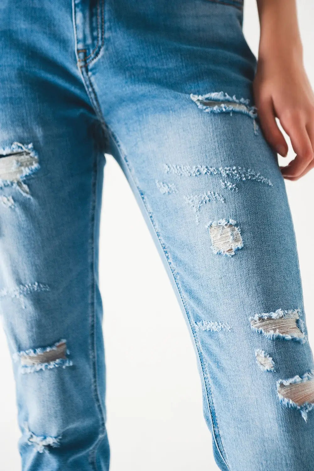 Jean droit à déchirures Bleu moyen - Pantalons