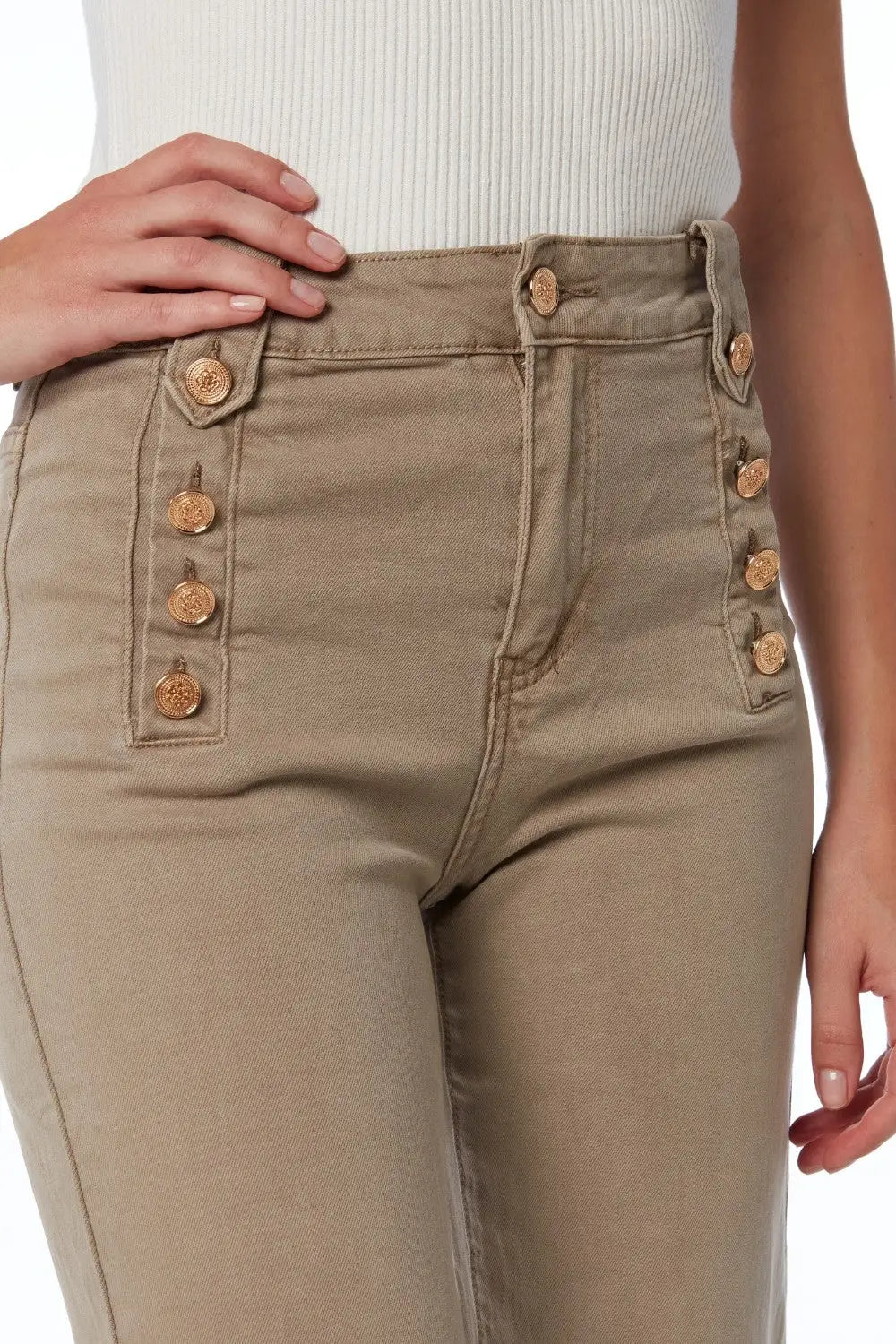 Jean droit avec boutons dorés sur le côté en beige - Pantalons