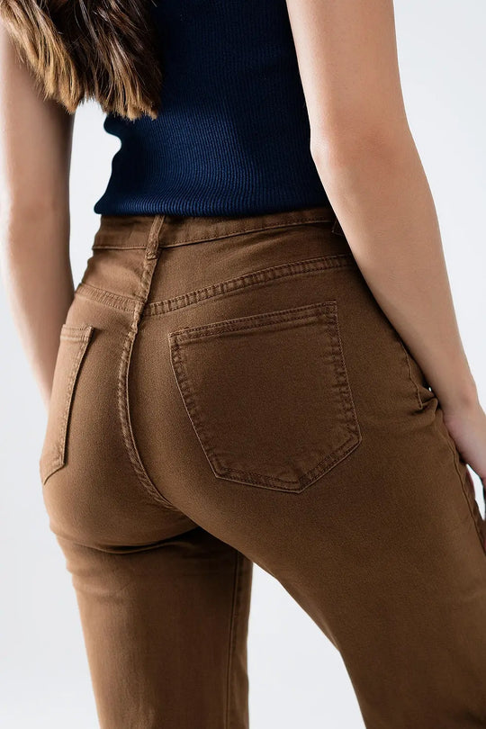 Jean droit avec boutons dorés sur le côté en camel - Pantalons