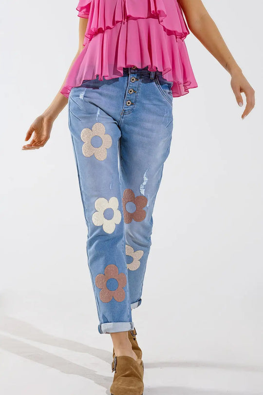 Jean droit avec fermeture par boutons et fleur sur le devant - Pantalons