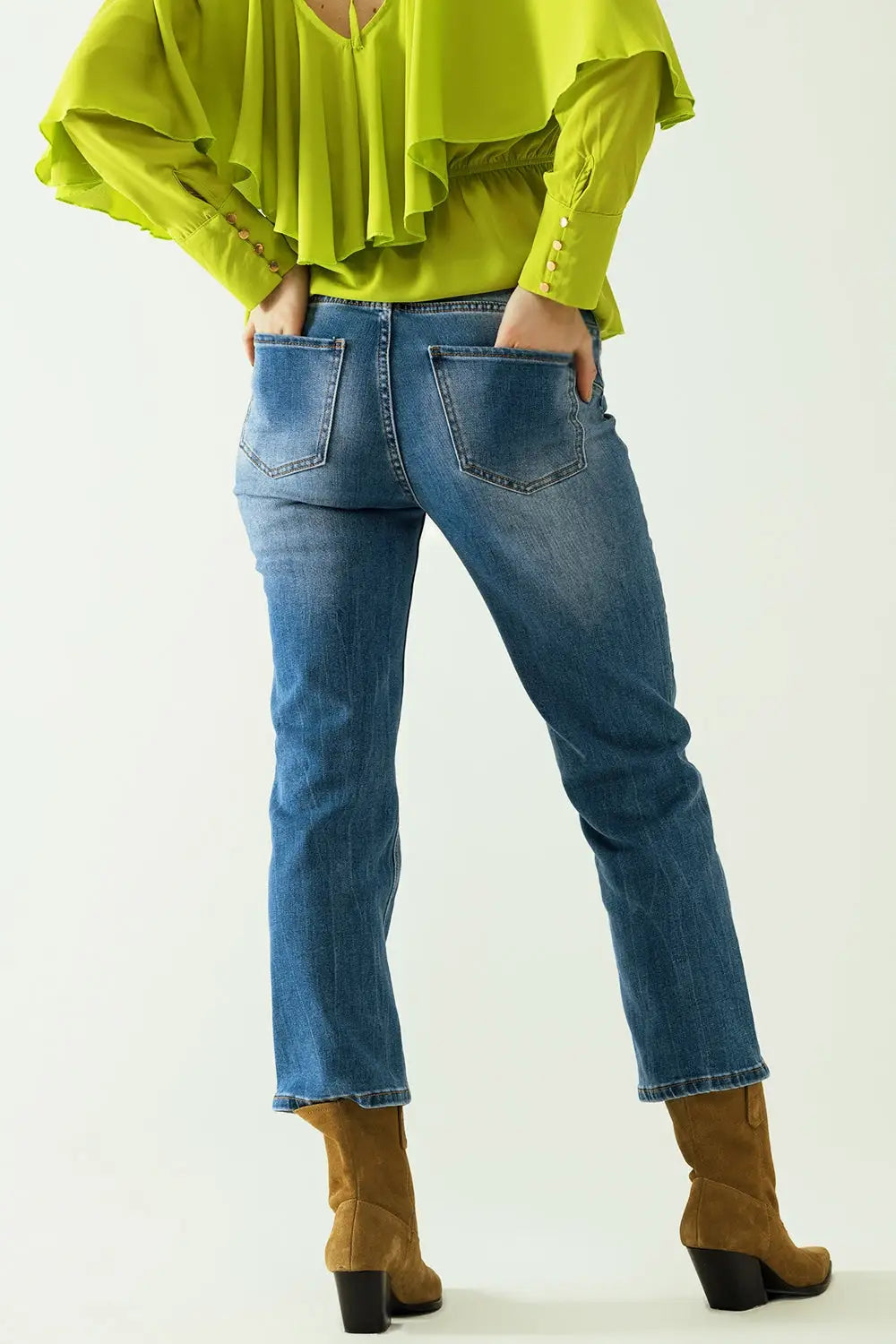 Jean droit basique avec cinq poches et fermeture frontale à boutons métalliques - Pantalons