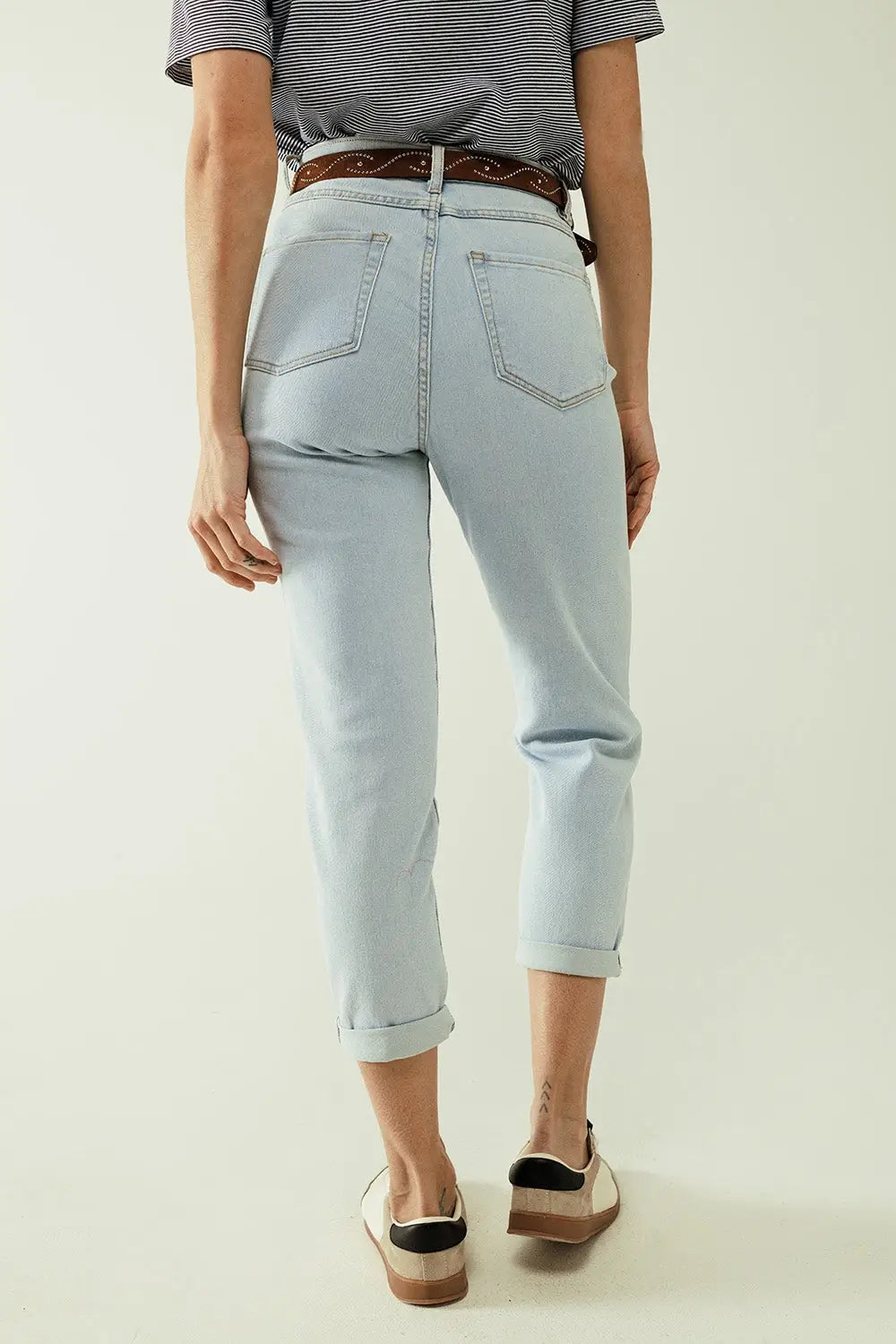 Jean droit bleu clair avec ourlet et cinq poches - Pantalons