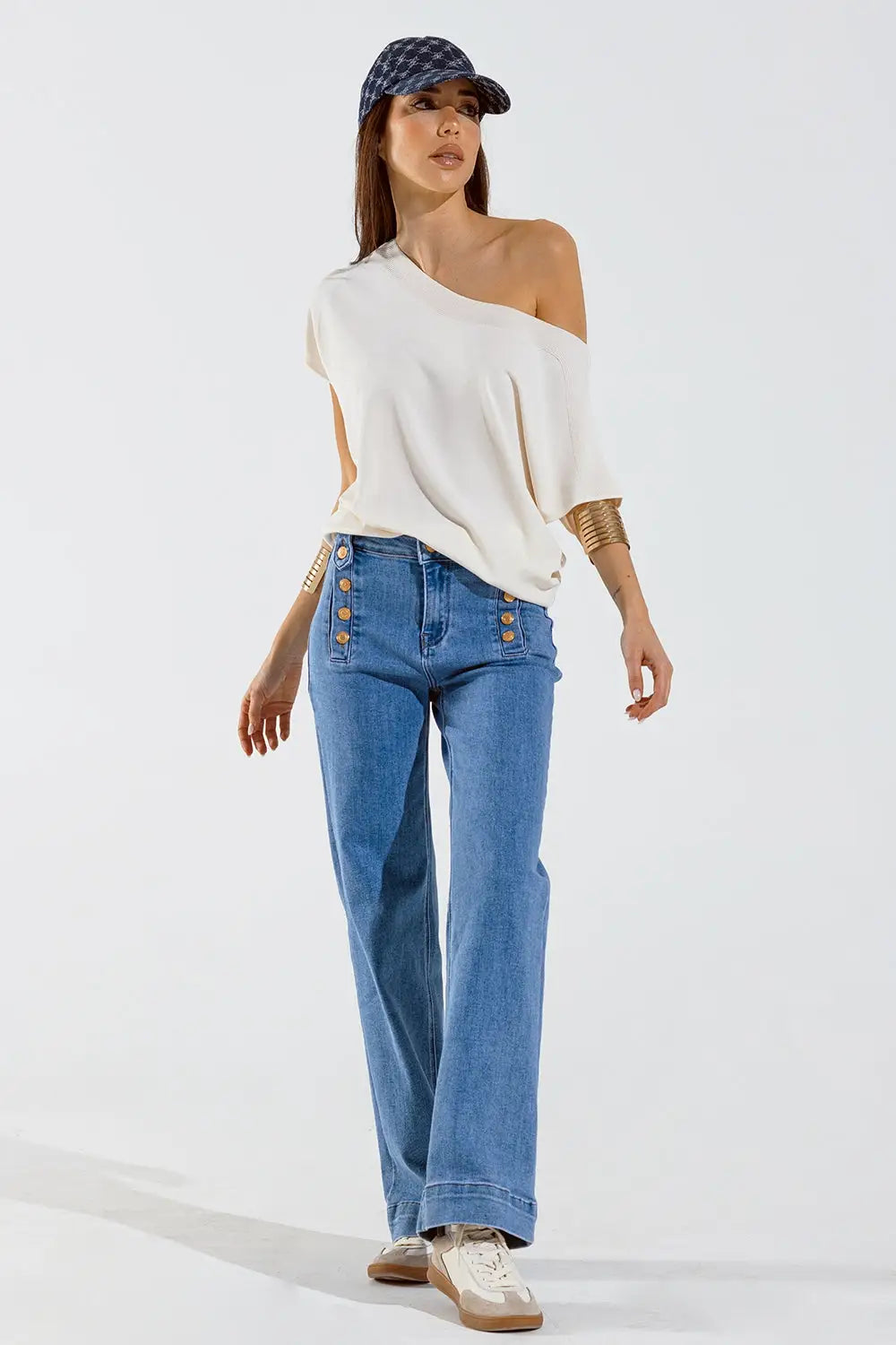 Jean droit style marine avec détails de boutons dorés sur le côté en bleu moyen - Pantalons