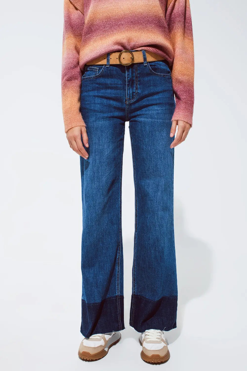 Jean évasé bleu avec ourlet bleu foncé - Pantalons