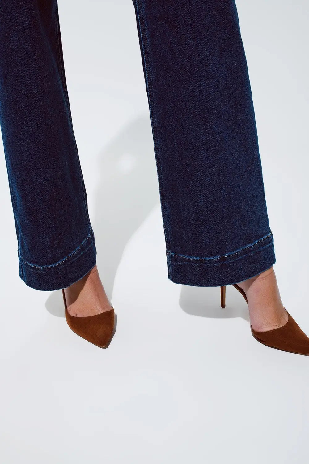 Jean évasé marine avec boutons en délavage moyen - Pantalons