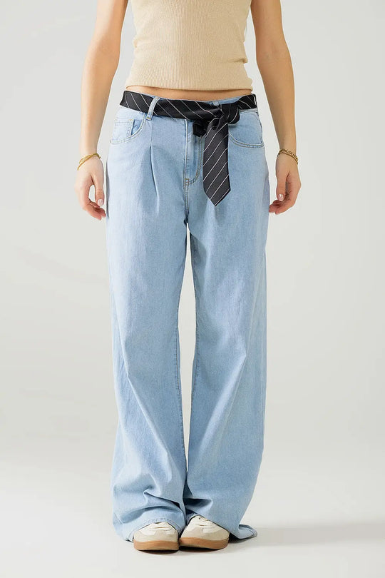 Q2 Jean large à plis bleu clair