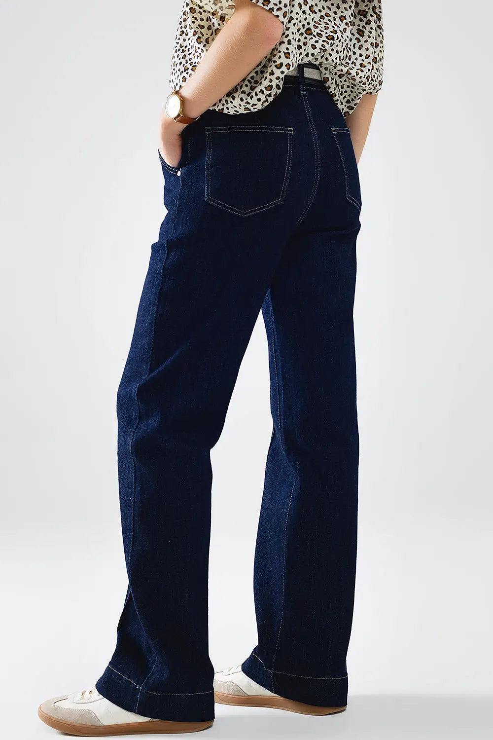 Jean long et droit bleu foncé avec surpiqûres contrastées - Pantalons