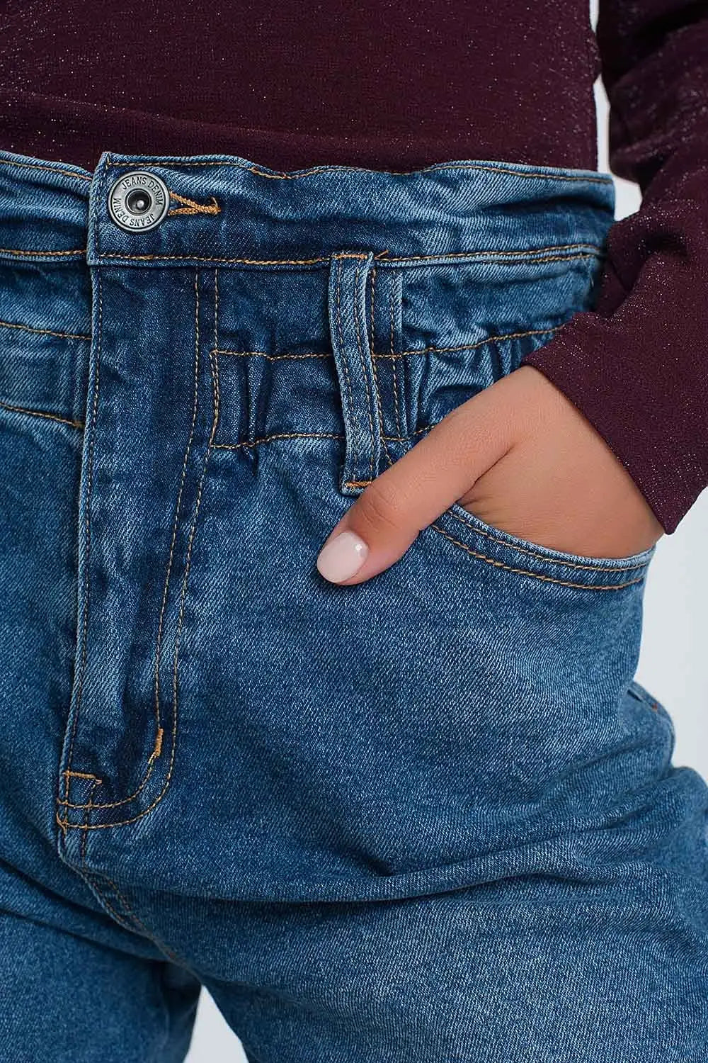 Jean mom à taille haute froncée en bleu délavé foncé - Pantalons