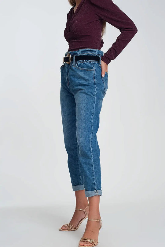 Jean mom à taille haute froncée en bleu délavé foncé - Pantalons