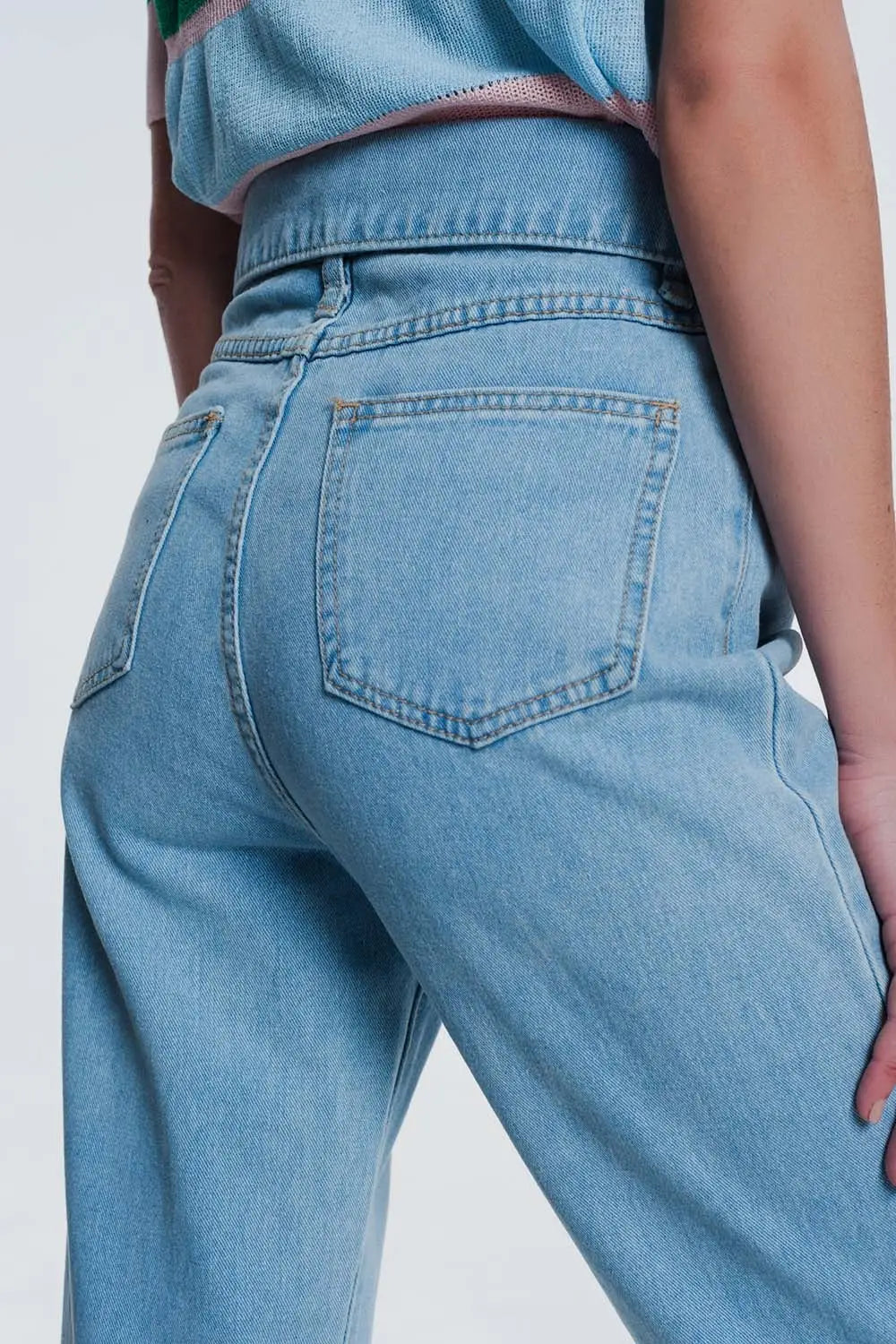 Jean mom avec pli sur l’avant bleu délavé moyen avec taille pliée - Pantalons