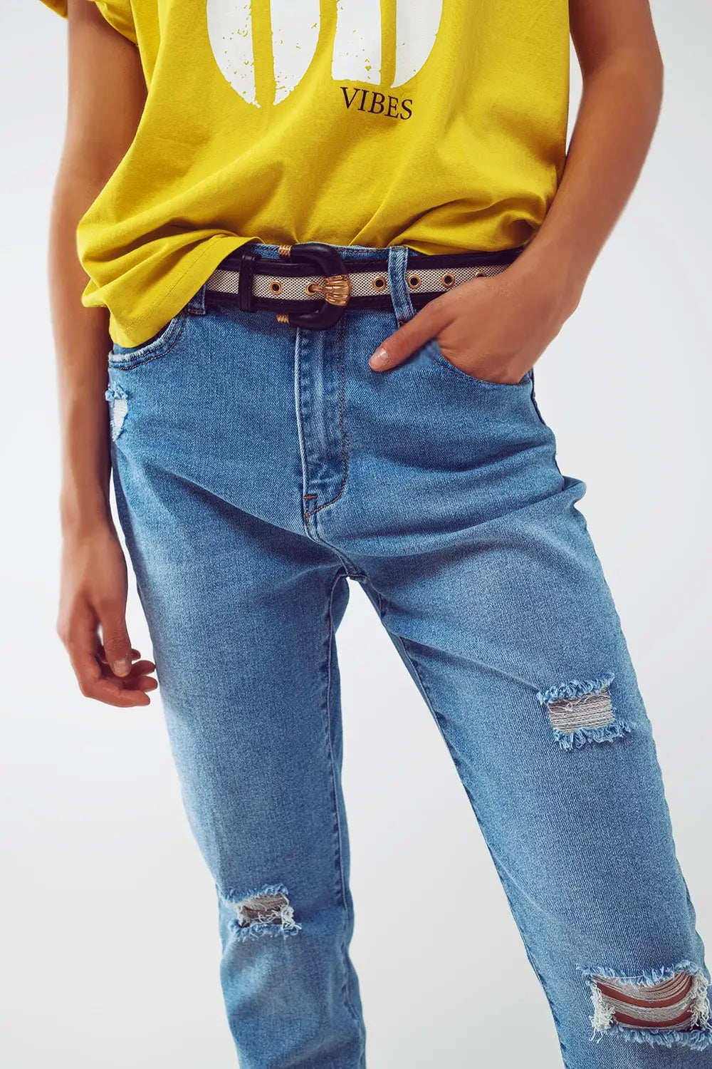 Jean Regular déchiré dans une teinte bleu clair - Pantalons