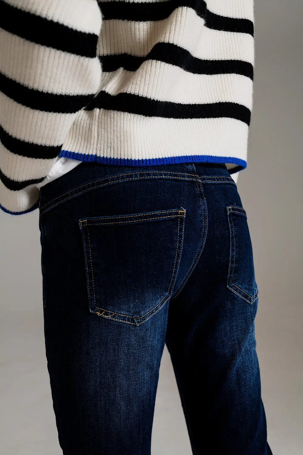Jean skinny à lavage sombre avec élasthanne élastique - Pantalons