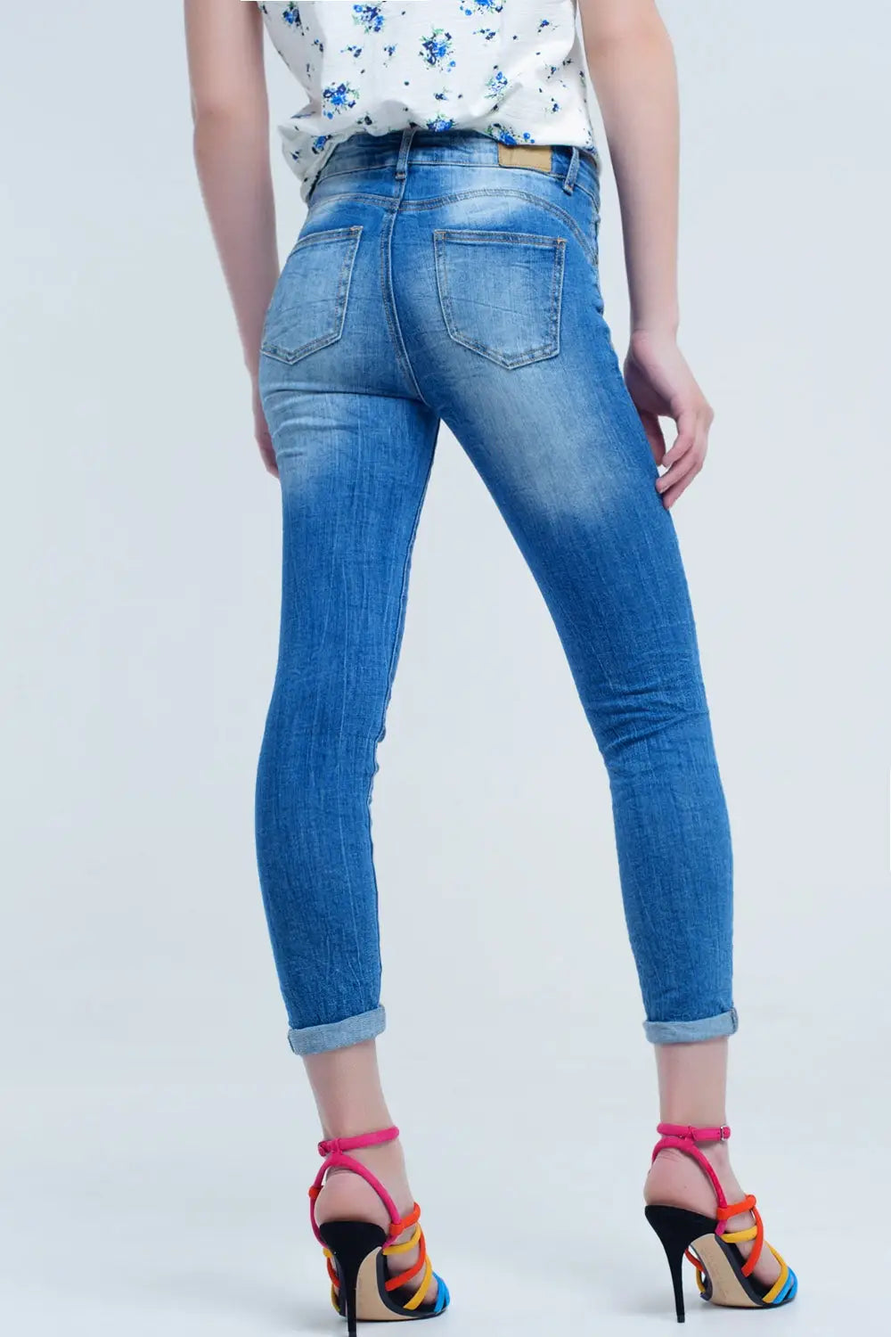Jean skinny aux couleurs et rides usées - Pantalons