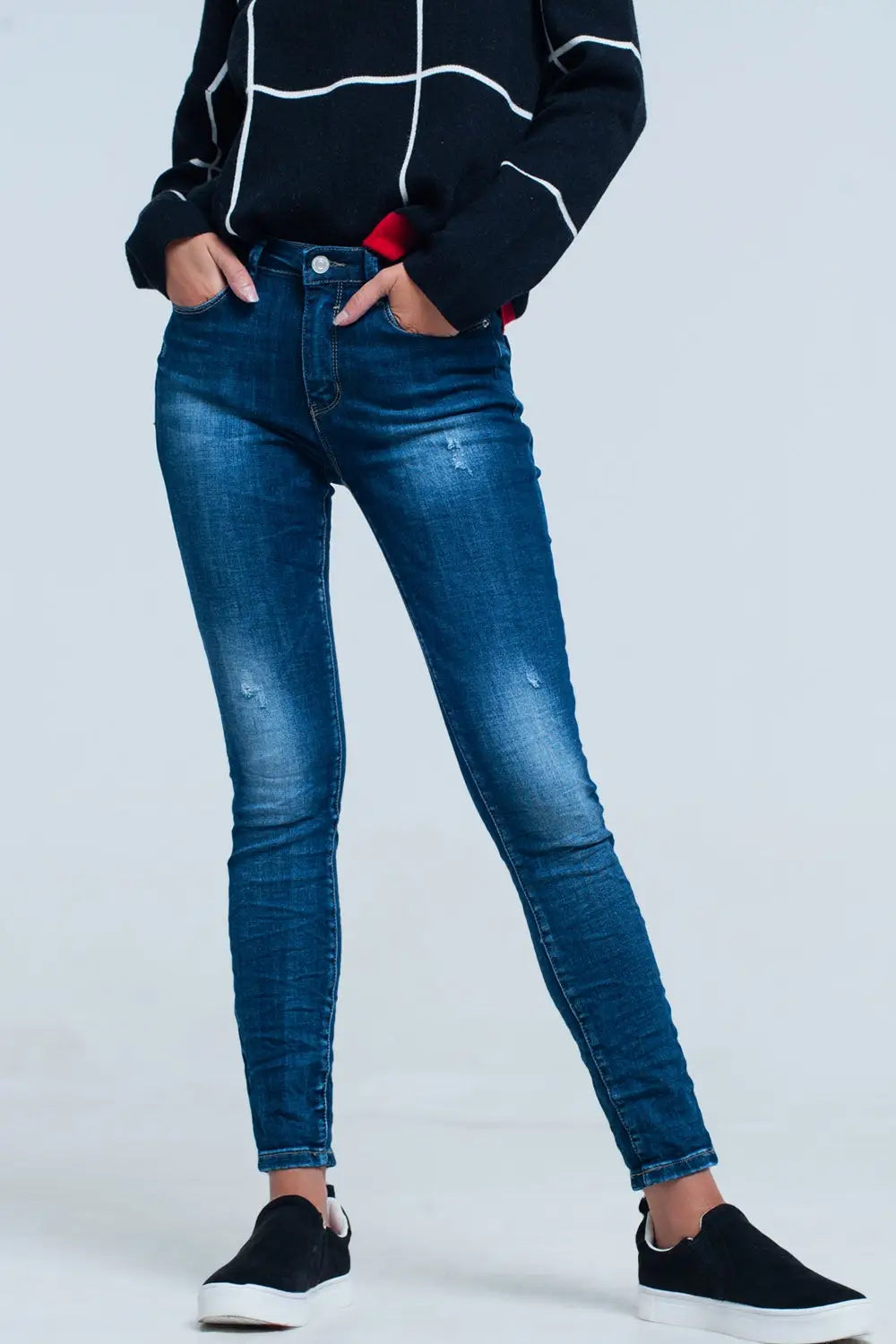 Q2 Jean skinny avec poche brodée
