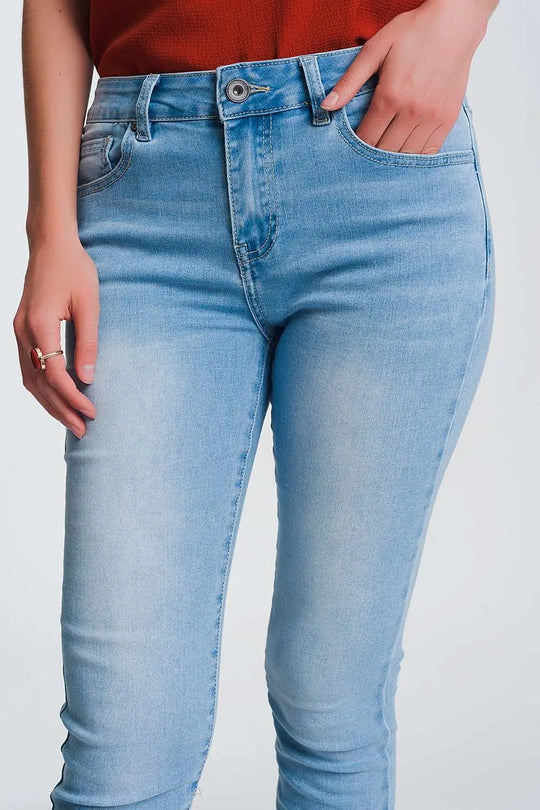 Jean skinny Bleu clair avec ourlet effiloché - Pantalons