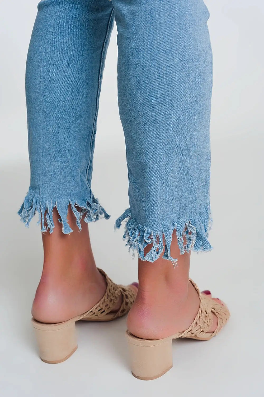 Jean skinny Bleu clair avec ourlet effiloché - Pantalons