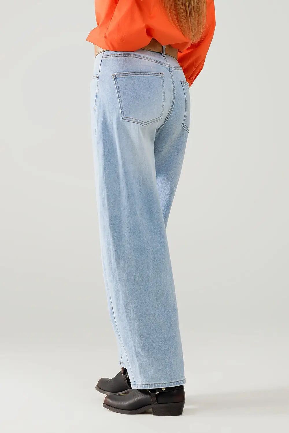 Jeans à jambe bulle en denim bleu clair avec taille haute - Pantalons