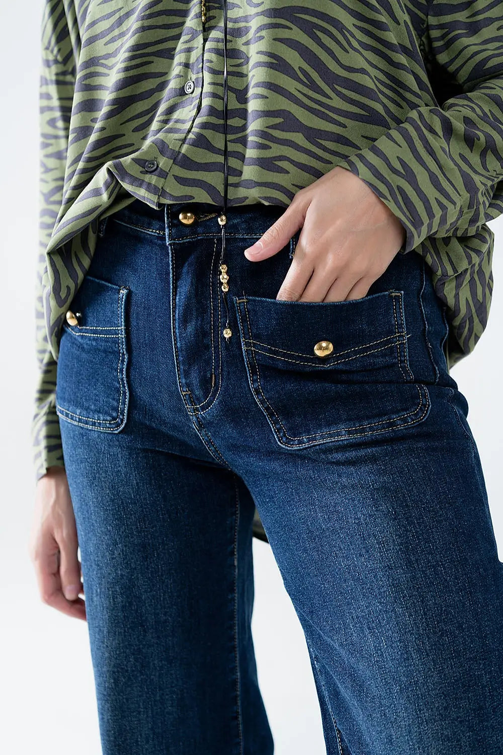 Jeans à jambe droite avec poches avant et bouton - Pantalons