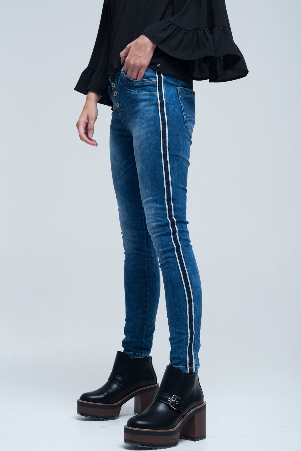 Q2 Jeans skinny with stripes on the side