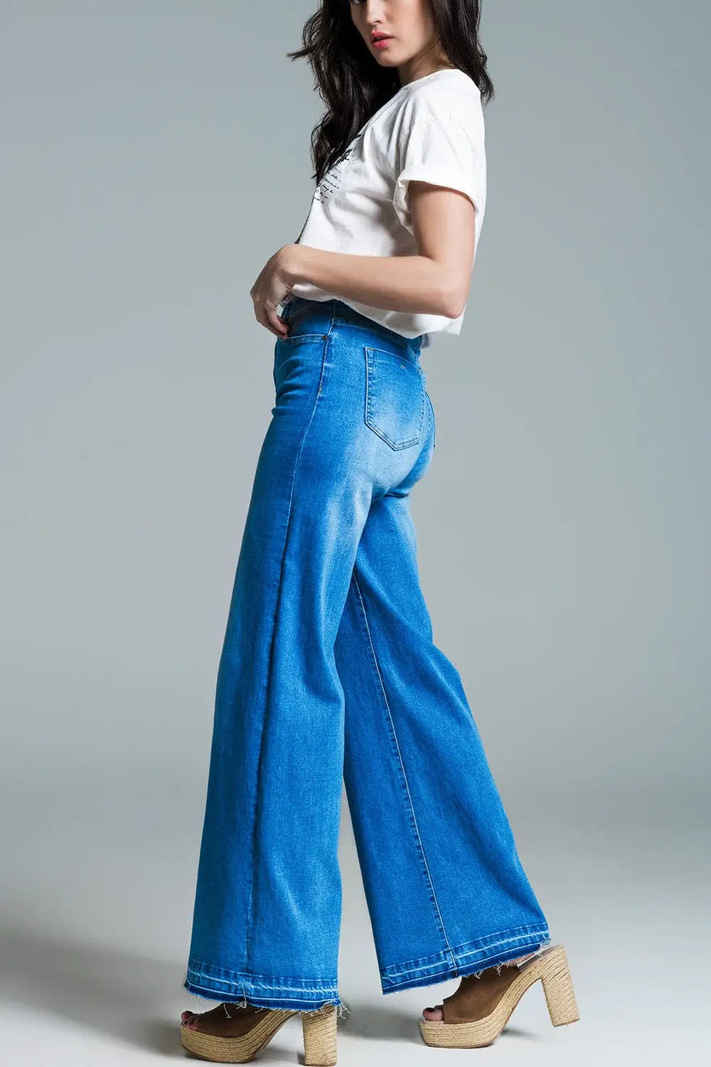 Jeans style palazzo à délavage moyen avec double piqûre à l’ourlet - Pantalons