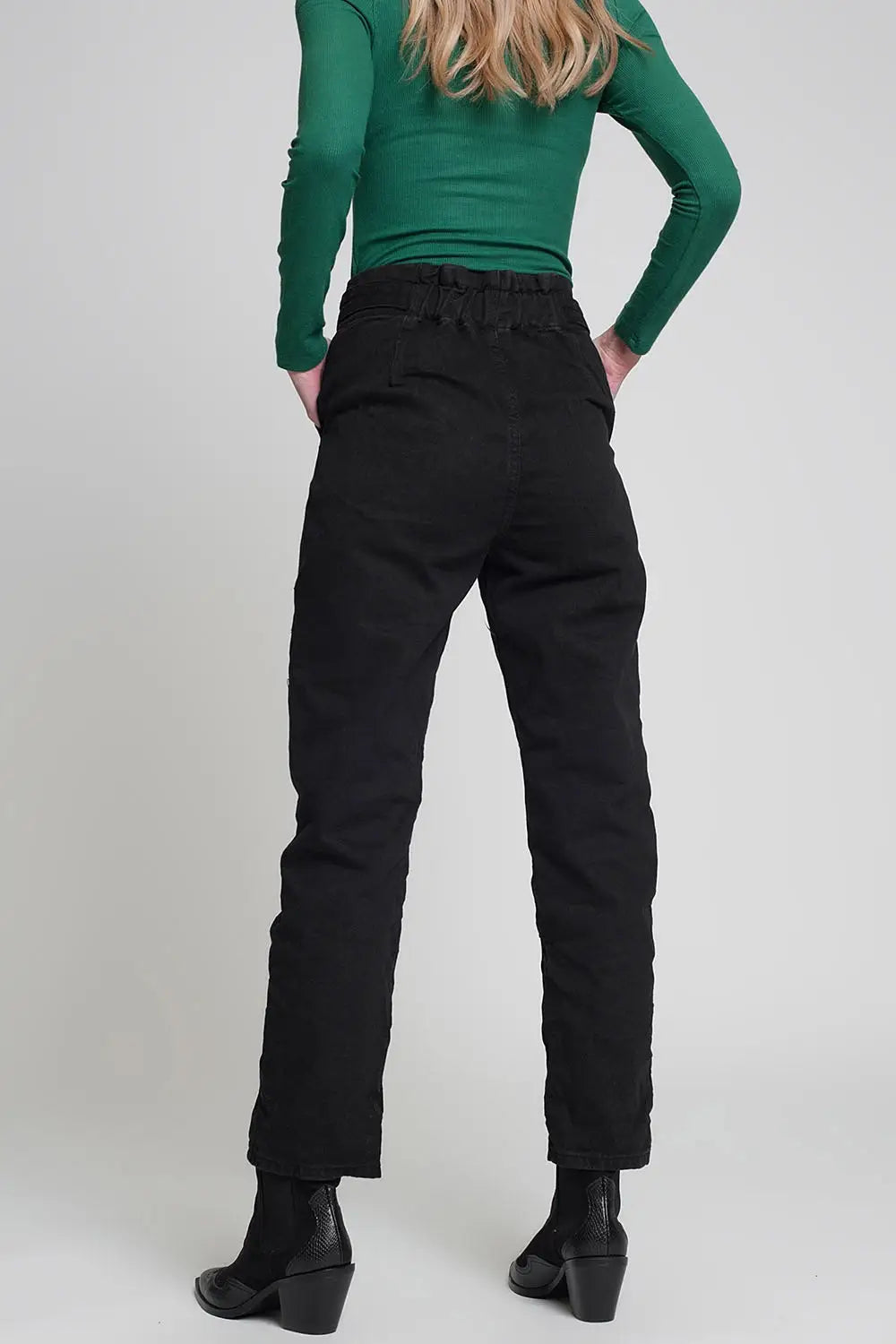Jeans with paper bag waist and button details in black - Jeans