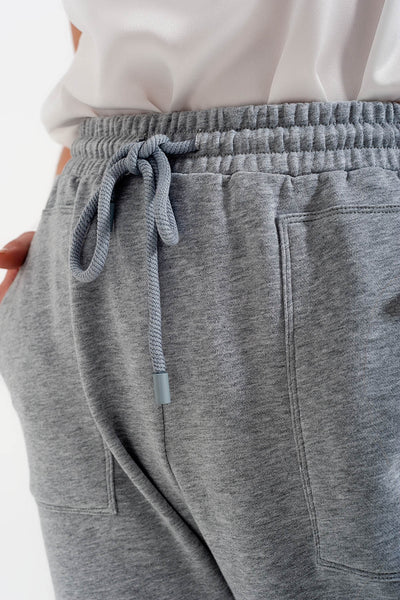 Joggers with elastic waist band in gray