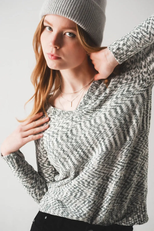 Jumper in chenille in black - Sweaters