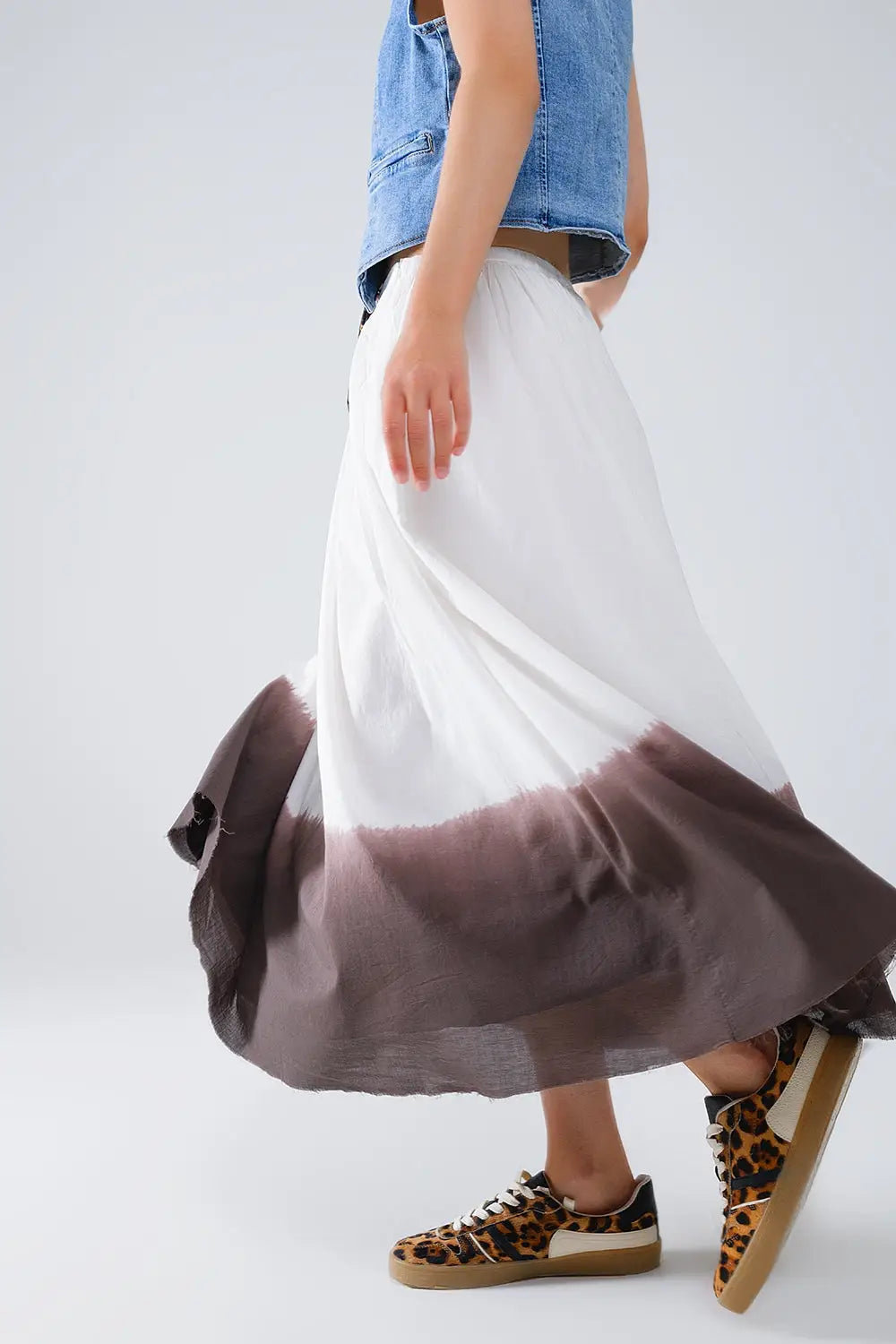 Jupe fluide à taille tombante blanche avec détails ombrés marron - Jupes
