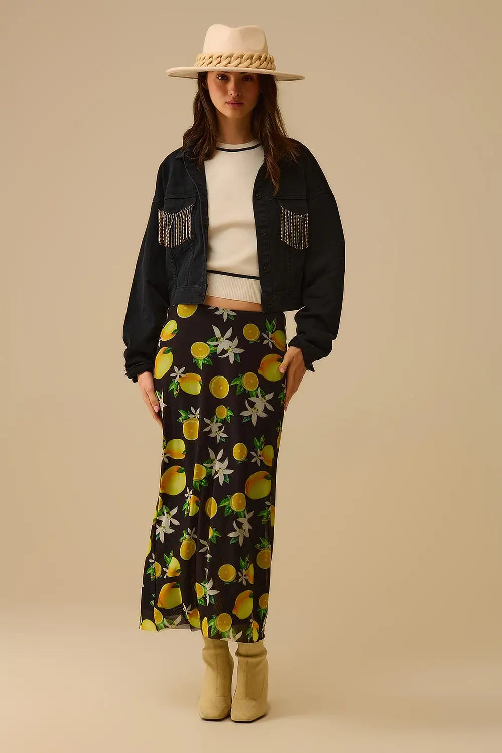 Jupe midi ajustée en maille noire avec imprimé citron - Jupes