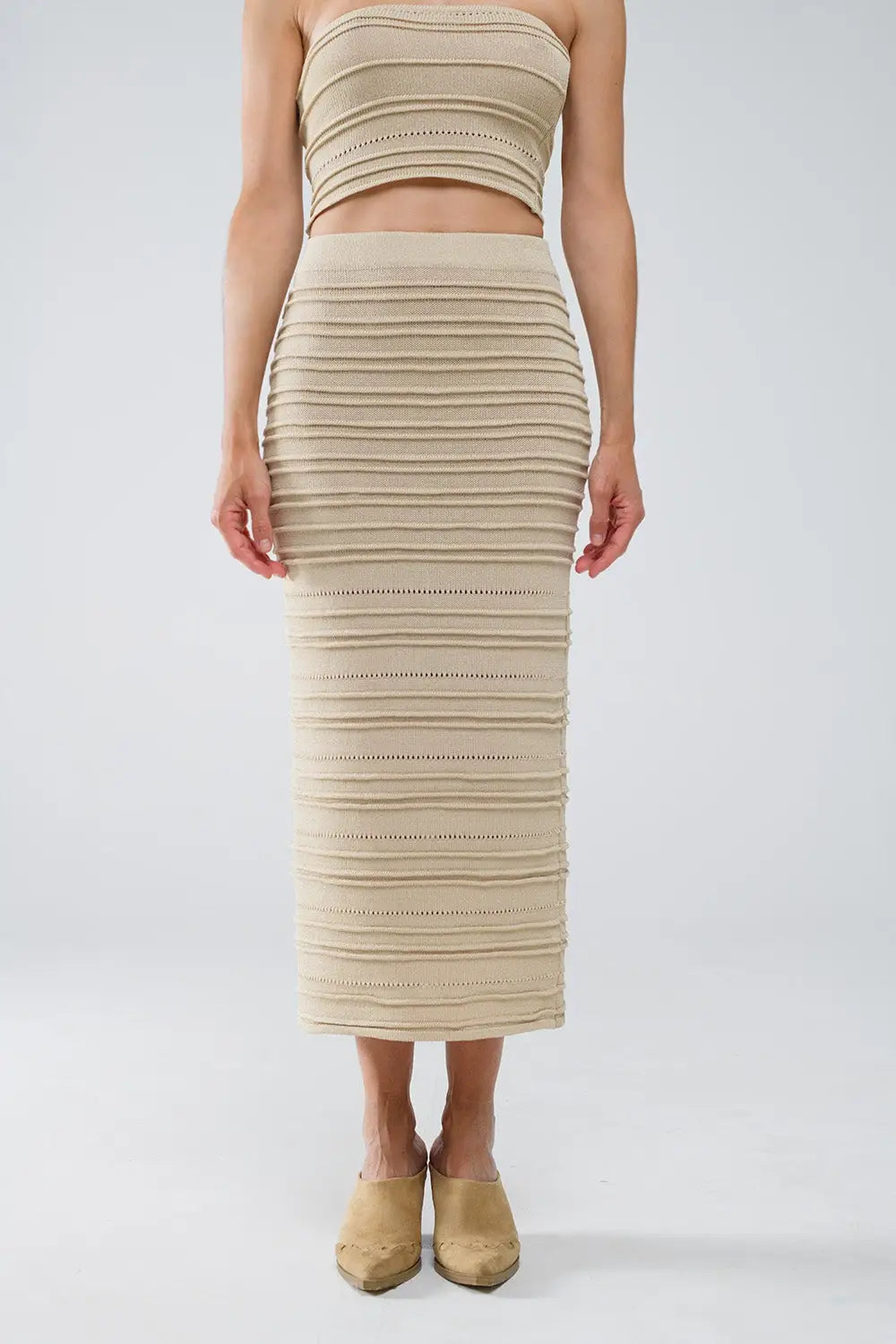 Q2 Knitted Midi pencil Skirt in Beige